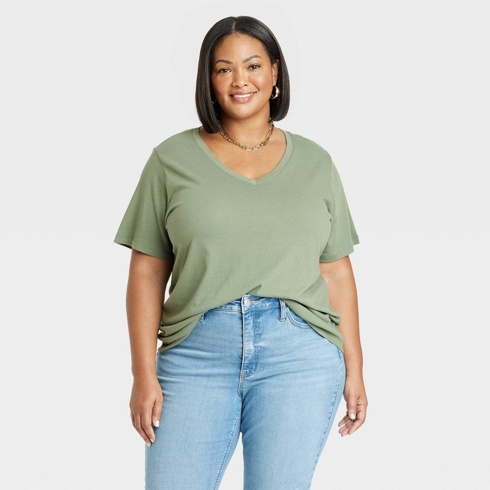 Women's Short Sleeve V-Neck T-Shirt - Ava & Viv, Green 1X (18)
