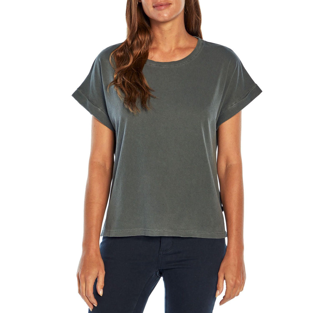 GAP Women s Short Sleeve Relaxed Fit Washed Fashion Tee (Tornado  XXL)